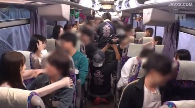 【バコバコバスツアー×豪華女優陣】オールスター勢揃いのお祭り騒ぎ！感謝を込めた至高のハーレム